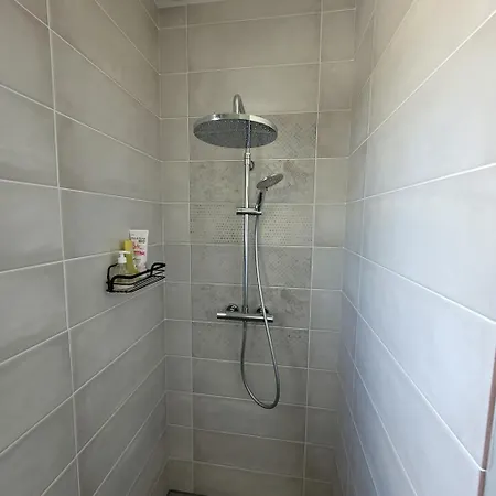 Pause 24 Guest house